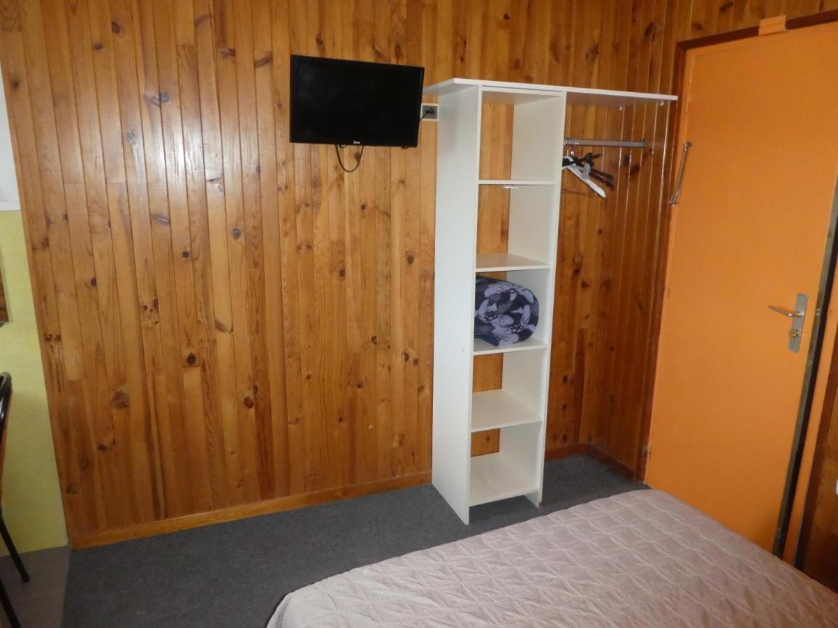 Etanit ! Etape Calme Et Parking Velo, Bicycle - Connection Tous A 1Mn Bus,Train Et Aeroport - Plein Centre De Beziers Pour Visiter,Manger - Chambres Climatisees, Spacieuses Amenagees Pour Singles, Couple, Et Ou Familles - Consigne Et Petit Dej En Plu Béziers Exterior foto